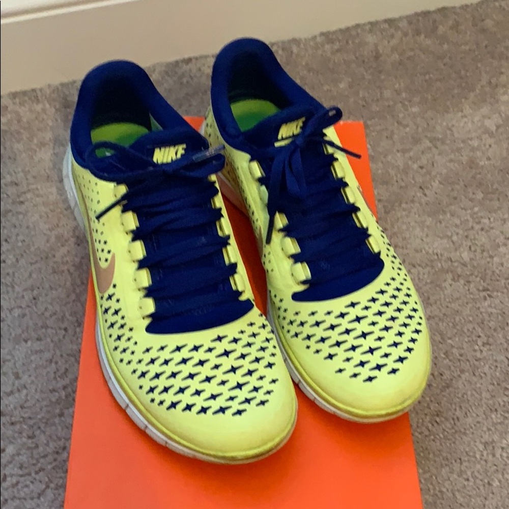 Nike Free Runs